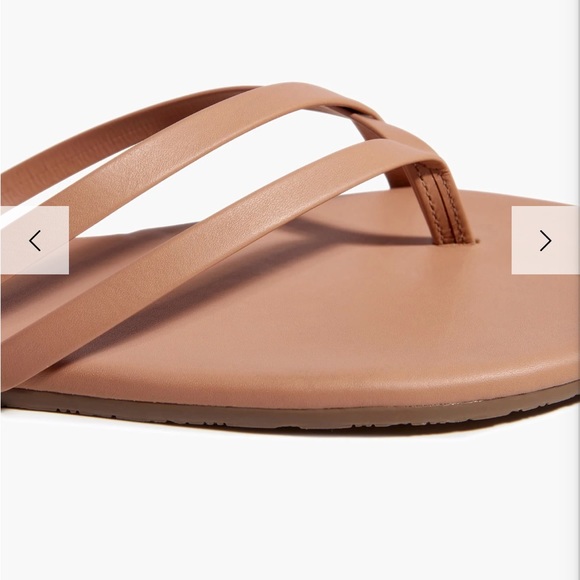 New With Tags Tkees Liri Sandal in Hazelberry leather - Picture 3 of 4